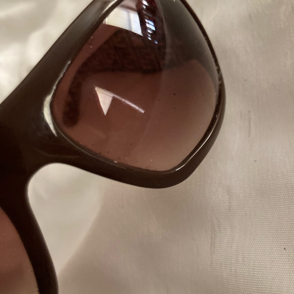 Auth vintage Fendi women’s sunglasses SXO702 - Picture 5 of 13